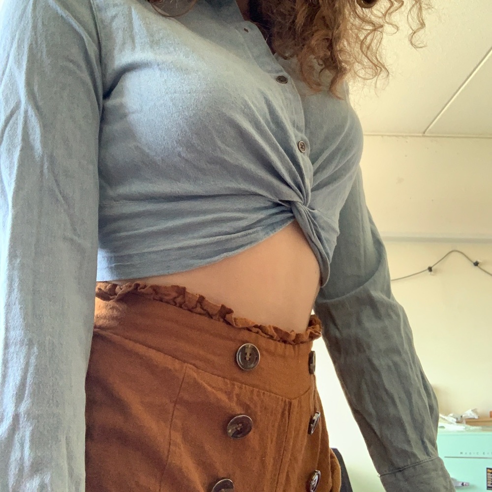 Button up collared crop top with long sleeves
